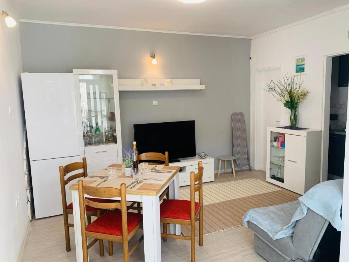 Apartman Flora'S Garden Leilighet Korčula Eksteriør bilde